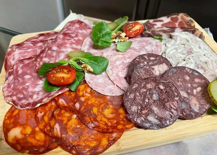 O Marronnier De מלון Nadaillac